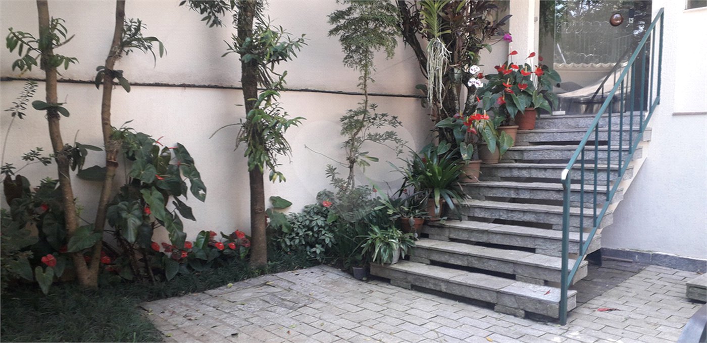 Casa à venda com 3 quartos, sendo 2 suítes, em Jardim Leonor, São Paulo, SP