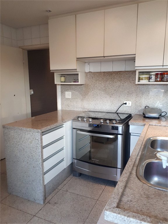 Sobrado à venda com 3 quartos, sendo 1 suíte, em Jardim Ester, São Paulo, SP