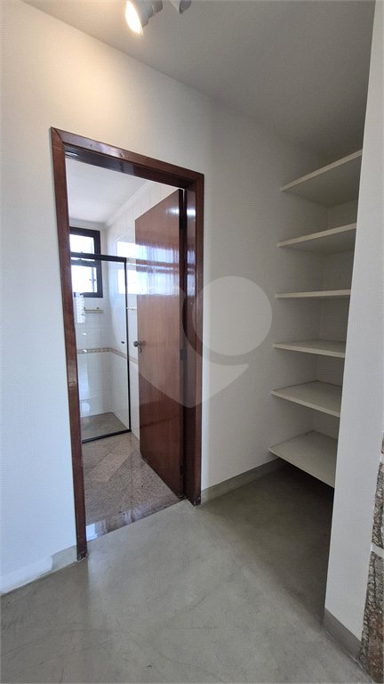 Apartamento à venda ou para alugar com 3 quartos, sendo 2 suítes, em Vila Romana, São Paulo, SP