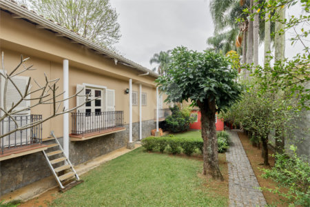 Casa à venda ou para alugar com 5 suítes em Alto da Boa Vista, São Paulo, SP