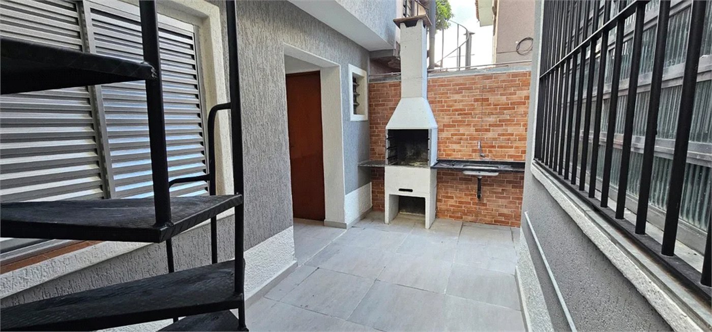 Sobrado à venda com 3 quartos, sendo 2 suítes, em Ferreira, São Paulo, SP