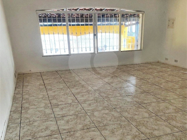 Sobrado à venda com 3 quartos em Jardim Peri, São Paulo, SP