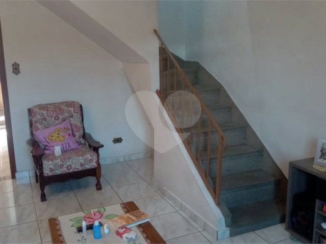 Casa à venda com 3 quartos, sendo 1 suíte,  em Vila Medeiros, São Paulo, SP