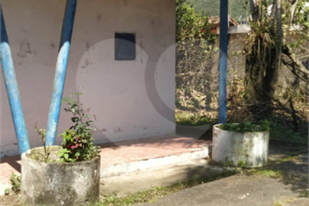 Chácara à venda com 5 quartos, sendo 1 suíte, em Estância São Luís, Suzano, SP