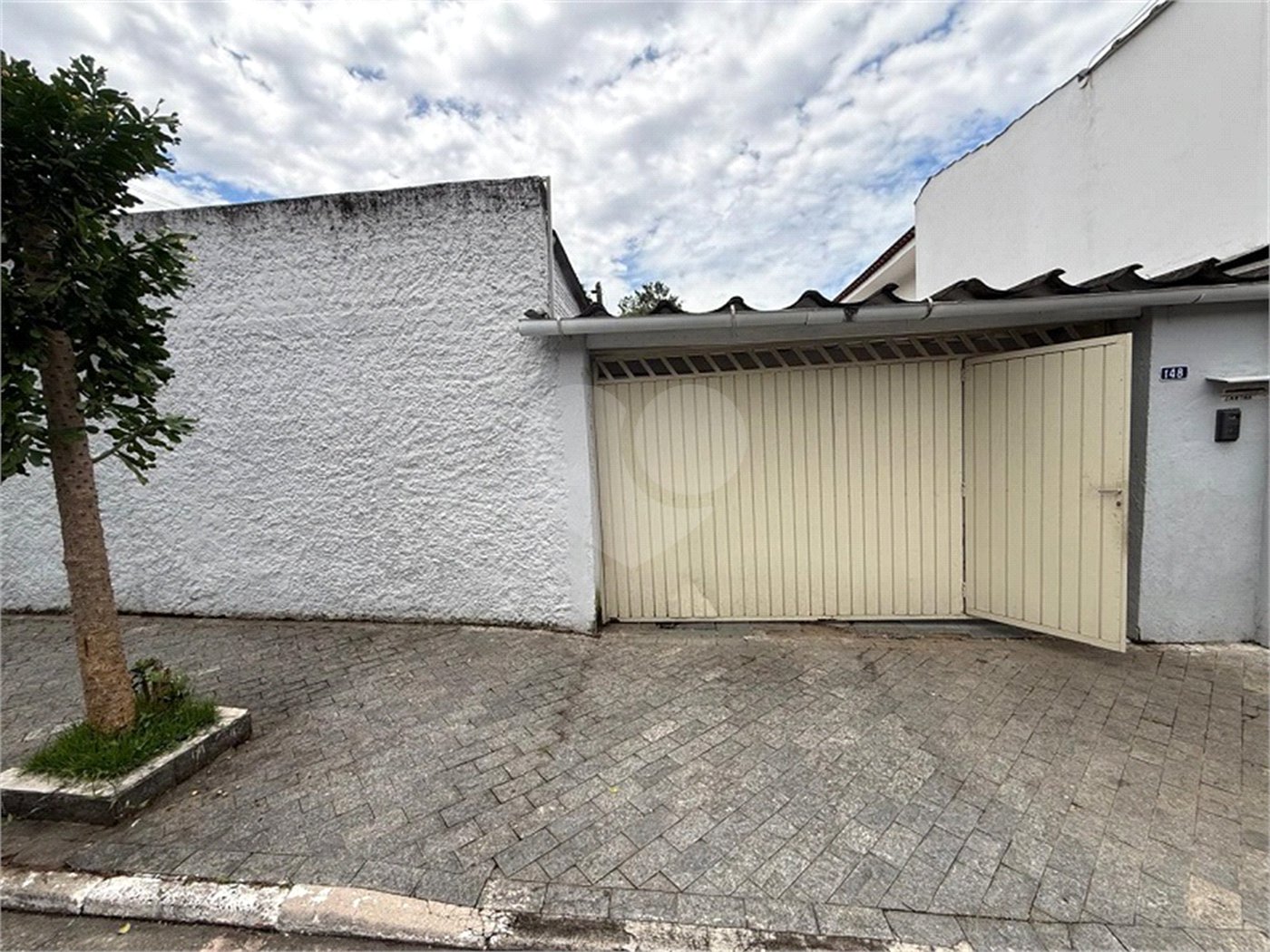 Casa Térrea a Venda Jd Satélite com poder construtivo