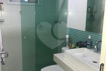 Conforto e Lazer Completo no Tatuapé: Apartamento de 78 m² com Suíte e Duas Vagas!