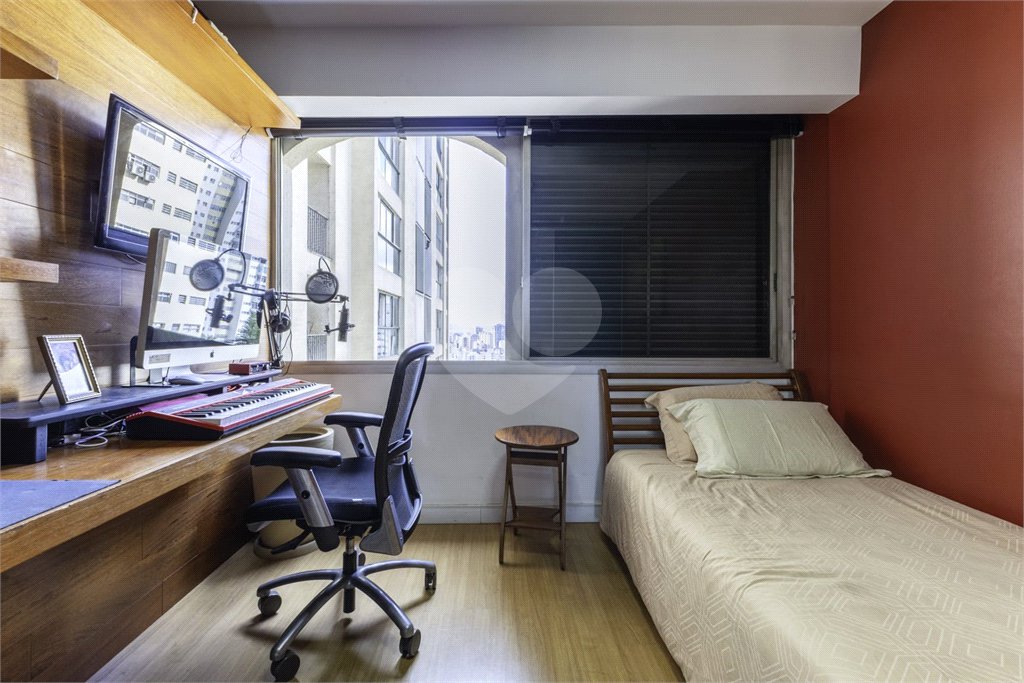 Apartamento à venda com 3 quartos, sendo 1 suíte, em Bela Vista, São Paulo, SP