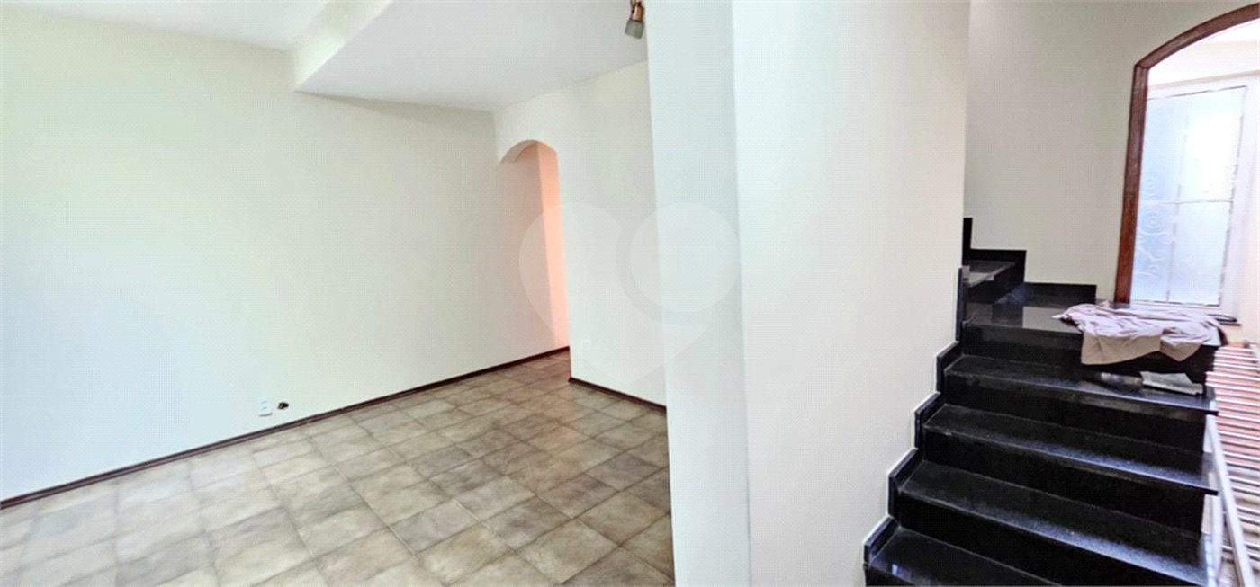 Sobrado à venda com 3 quartos, sendo 1 suíte,  em Jardim Humaitá, São Paulo, SP