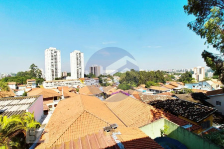 Casa para alugar com 3 quartos, sendo 1 suíte, em Jardim Monte Kemel, São Paulo - SP