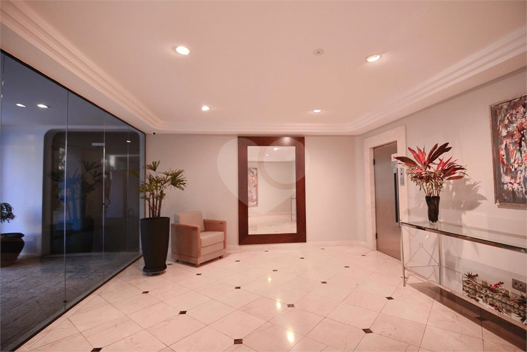 Apartamento à venda com 4 quartos, sendo 2 suítes,  em Brooklin Paulista, São Paulo, SP
