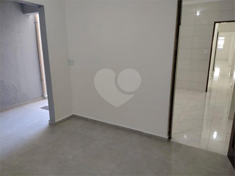 Sobrado à venda com 3 quartos, sendo 1 suíte, em Jaraguá, São Paulo, SP