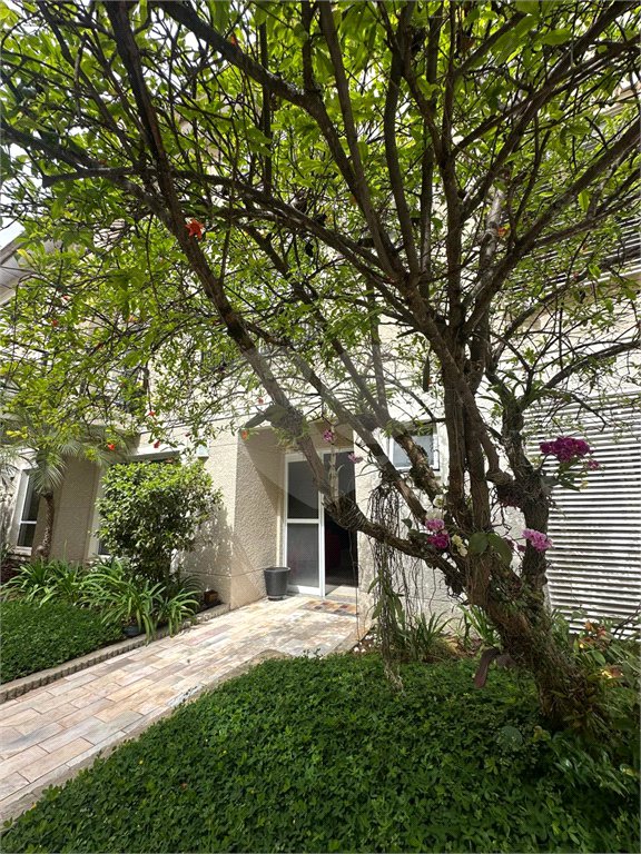 Casa à venda com 3 quartos, sendo 2 suítes, no condomínio Townhouse Village Morumbi, São Paulo - SP