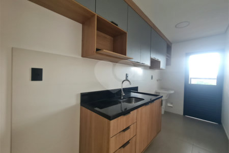 Apartamento à venda com 3 quartos, sendo 1 suíte,  em Jardim Refúgio, Sorocaba, SP