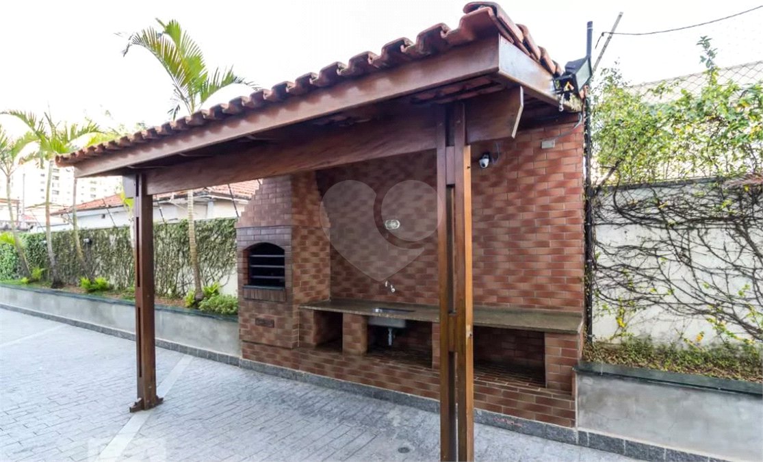 Apartamento à venda com 3 quartos, sendo 1 suíte, em Vila Hamburguesa, São Paulo, SP