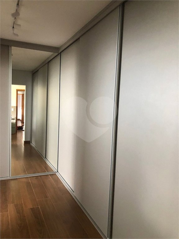 Casa à venda com 3 suítes no condomínio Residencial Fazenda Altaq Vista, Salto de Pirapora - SP