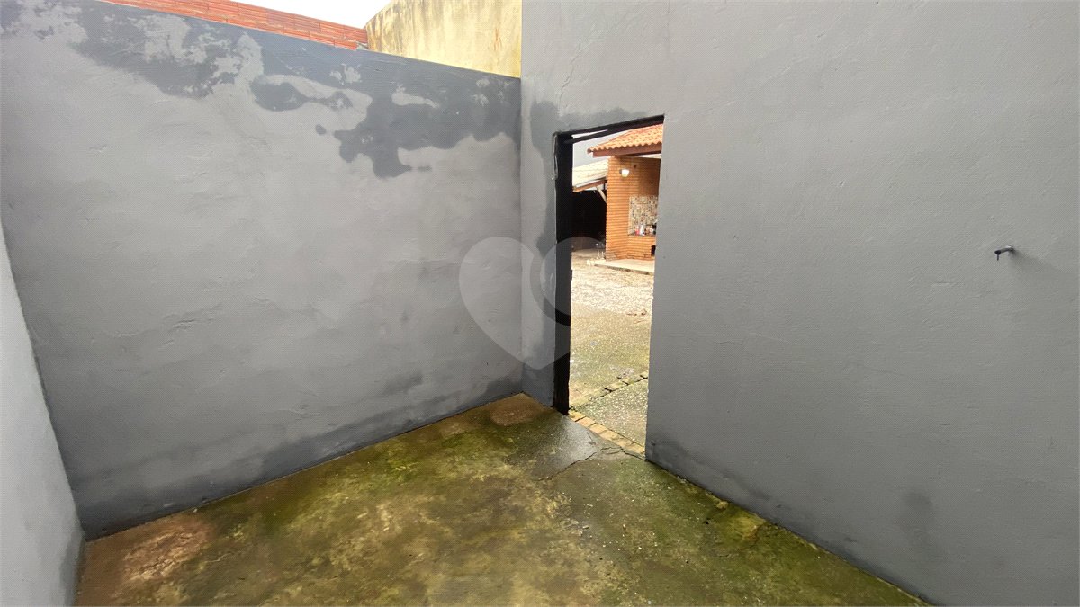 Casa para alugar com 2 quartos, sendo 1 suíte,  em Vila Carolina, Itapetininga, SP