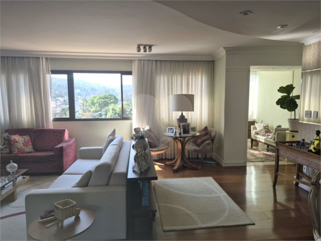 Apartamento à venda com 3 quartos, sendo 1 suíte,  em Tremembé, São Paulo, SP