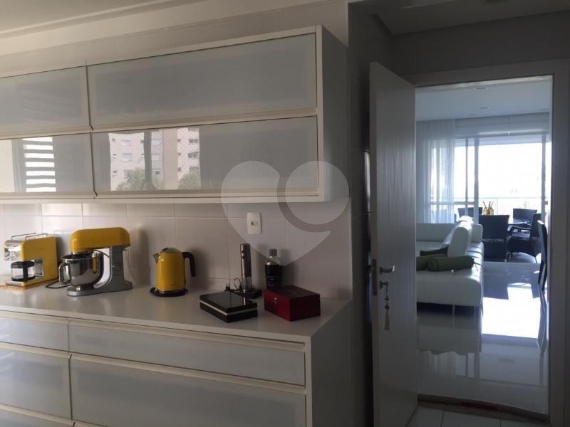 Apartamento à venda com 4 quartos, sendo 3 suítes, em Vila Andrade, São Paulo, SP