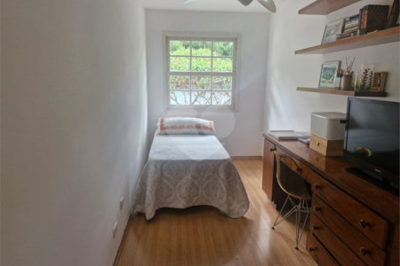 Casa à venda com 3 quartos, sendo 1 suíte, em Chácara Monte Alegre, São Paulo, SP