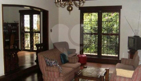 Sobrado à venda com 3 quartos, sendo 2 suítes,  em Jardim Virginia Bianca, São Paulo, SP