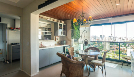 Apartamento à venda com 2 quartos, sendo 1 suíte,  em Chácara Santo Antônio, São Paulo, SP