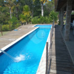 Casa à venda com 5 quartos, sendo 1 suíte, no condomínio Village da Serra, Araçoiaba da Serra - SP