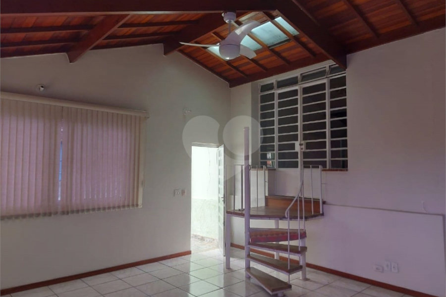 Sobrado à venda com 3 quartos em Tremembé, São Paulo, SP