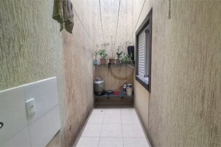 Casa em condomínio à venda com 2 quartos em Parque Vitória, São Paulo, SP