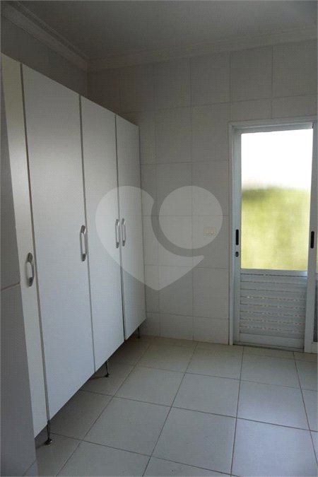 Casa para alugar com 4 quartos, sendo 2 suítes, no condomínio Mont Serrat, Salto - SP
