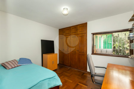 Sobrado à venda com 3 quartos, sendo 1 suíte, em Jardim Prudência, São Paulo, SP