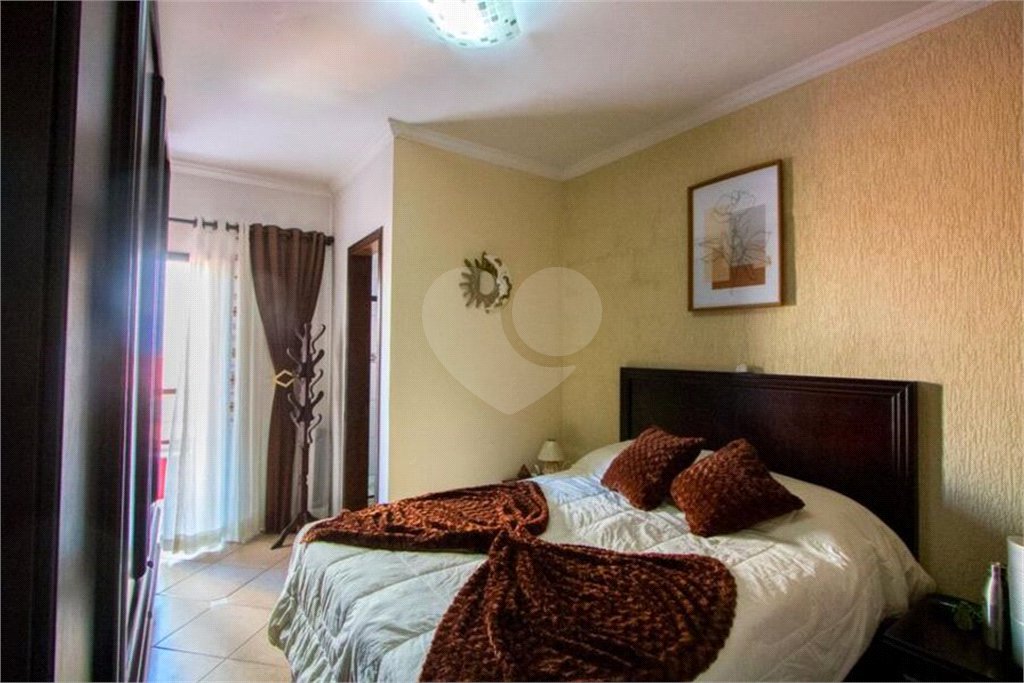 Apartamento à venda com 3 quartos, sendo 1 suíte, em Vila Assunção, Santo André, SP