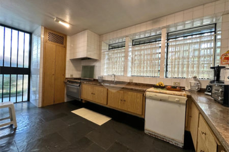 Casa à venda com 3 quartos, sendo 1 suíte, em Jardim Marajoara, São Paulo, SP