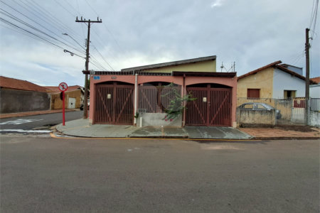 Casa à Venda na Vila Prado – São Carlos/SP