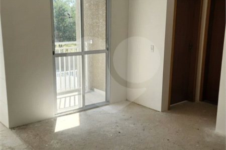Apartamento à venda com 1 suíte em Sítio dos Fernandes, Arujá, SP