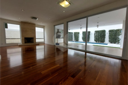Casa à venda com 4 suítes no condomínio Residencial Morumbi, São Paulo - SP