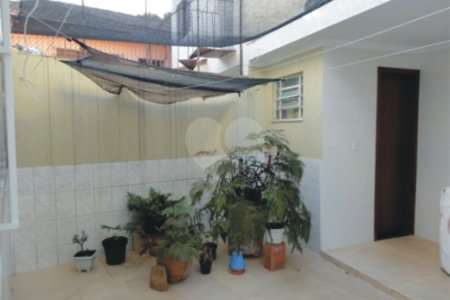Sobrado à venda com 4 quartos, sendo 1 suíte, em Vila Gustavo, São Paulo, SP