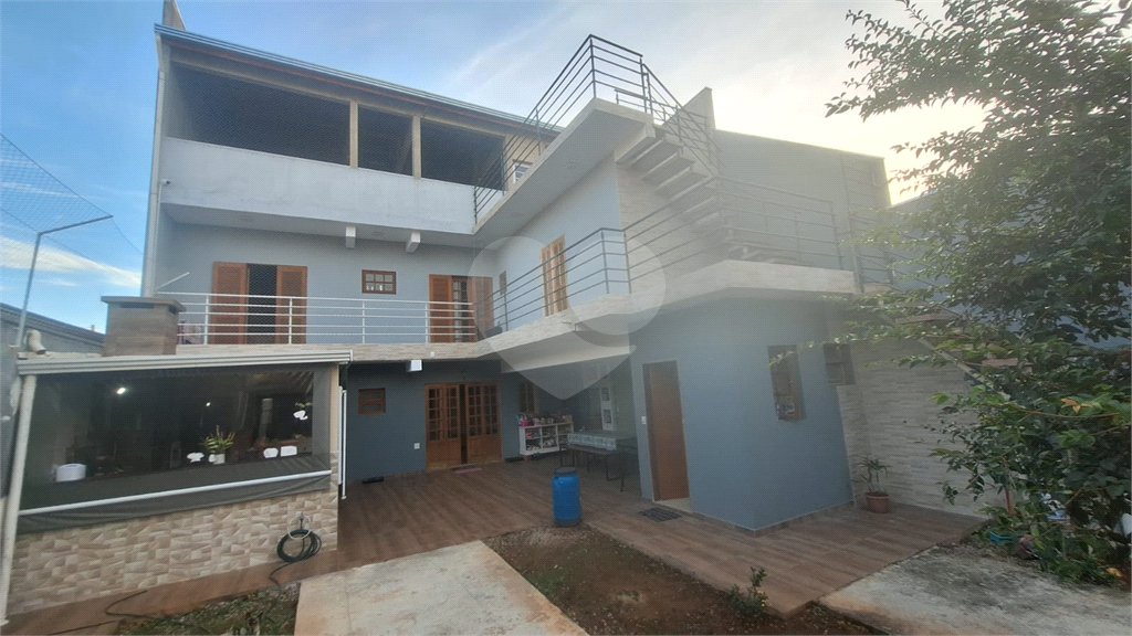 Casa à venda com 3 quartos, sendo 2 suítes, em Parque dos Eucaliptos, Sorocaba, SP