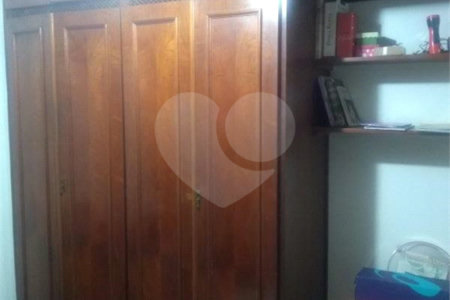 Casa à venda com 3 quartos, sendo 1 suíte, em Parque Continental, São Paulo, SP