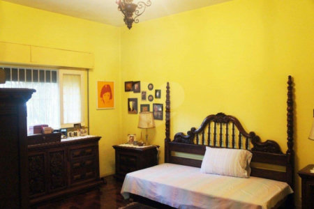 Casa Térrea à venda com 4 quartos, sendo 2 suítes, em Jardim Cordeiro, São Paulo, SP