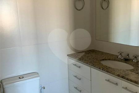 Apartamento à venda com 3 quartos, sendo 1 suíte, em Vila Clementino, São Paulo, SP