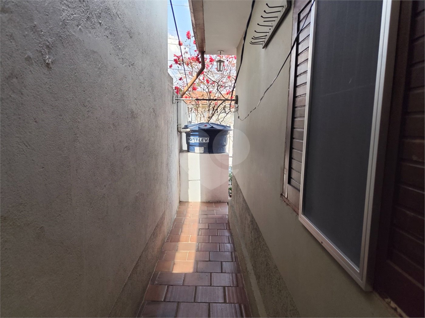 Sobrado à venda com 2 quartos em Vila Nivi, São Paulo, SP