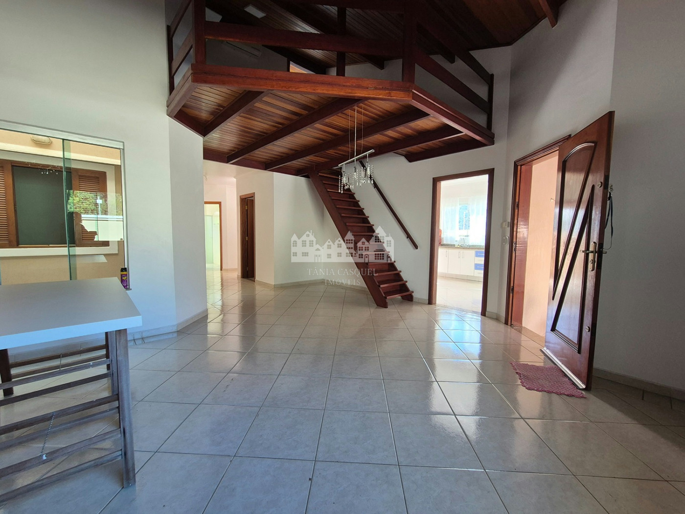 Casa à venda com 3 quartos, sendo 1 suíte, em Retiro das Fontes, Atibaia, SP