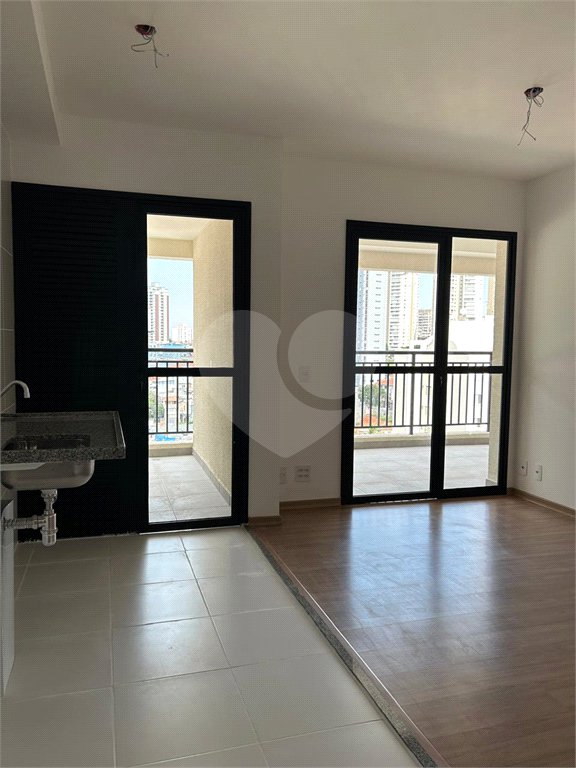 Apartamento para alugar com 2 quartos, sendo 1 suíte, em Vila Firmiano Pinto, São Paulo, SP