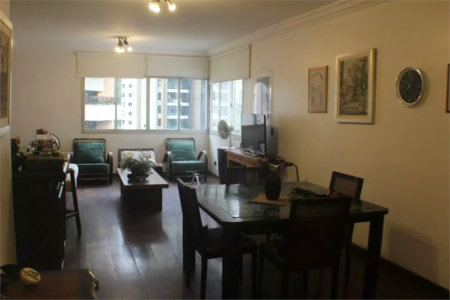 Apartamento à venda com 3 quartos, sendo 1 suíte, em Vila Andrade, São Paulo, SP
