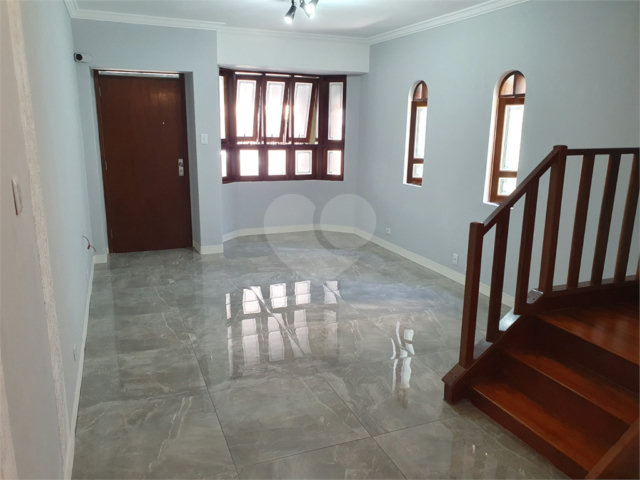 Casa de Vila à venda ou para alugar com 3 quartos, sendo 1 suíte,  em Santana, São Paulo, SP
