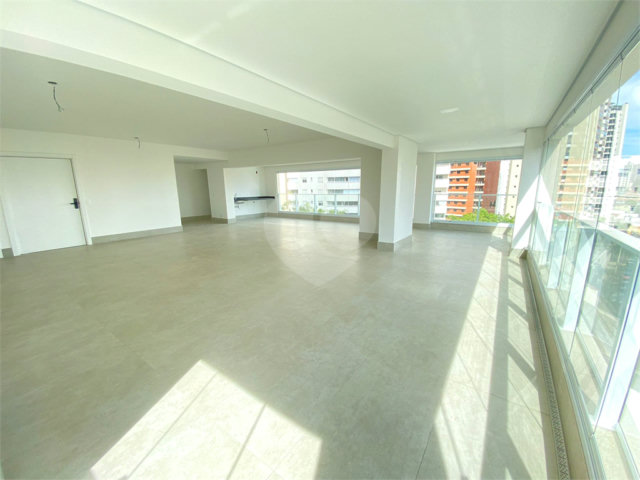 Apartamento à venda com 4 suítes em Santana, São Paulo, SP