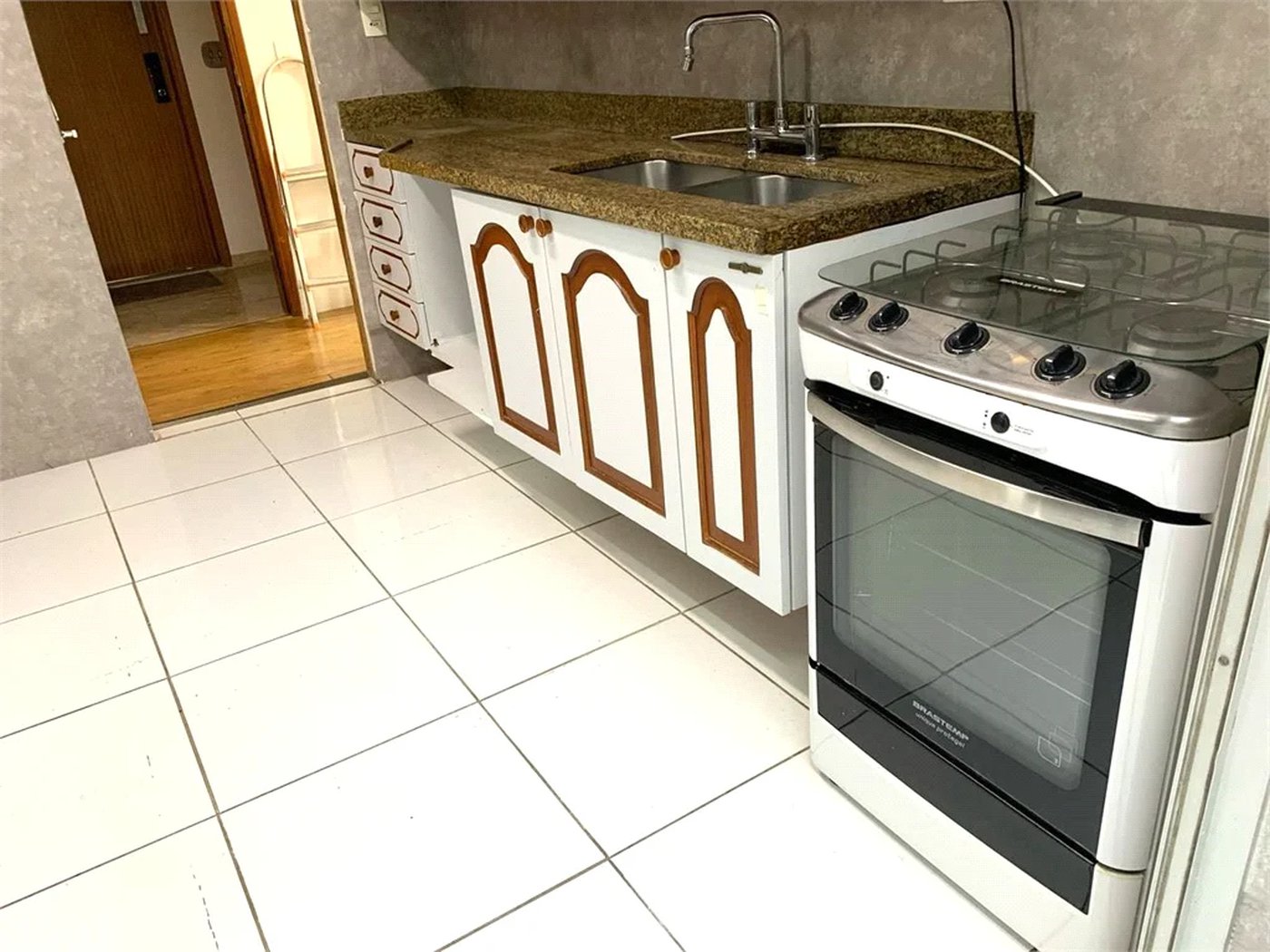 Apartamento à venda com 3 quartos, sendo 1 suíte, em Bela Aliança, São Paulo, SP