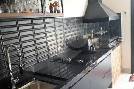 Casa à venda com 3 suítes no condomínio Reserva Real, Paulínia - SP