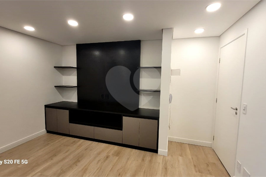 Apartamento à venda com 2 quartos, sendo 1 suíte, em Alto da Lapa, São Paulo, SP