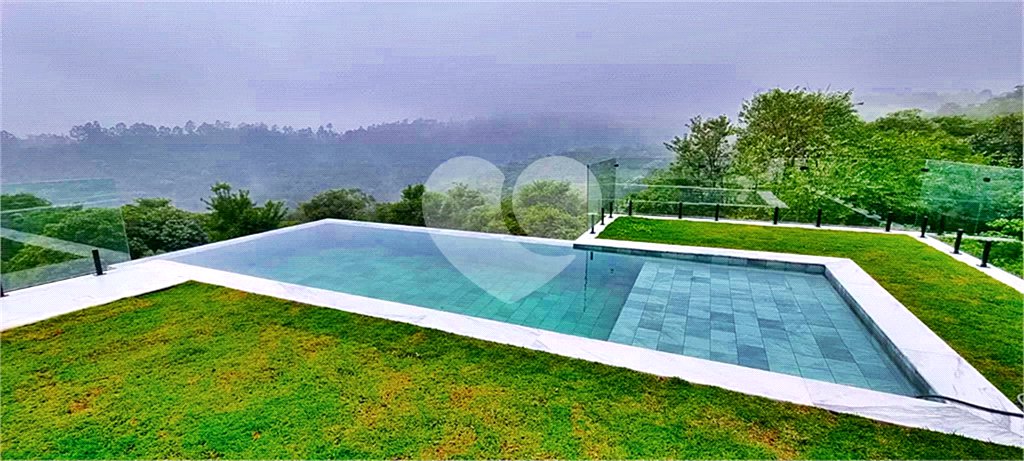 Casa à venda com 4 suítes no condomínio Genesis II, Santana de Parnaíba - SP